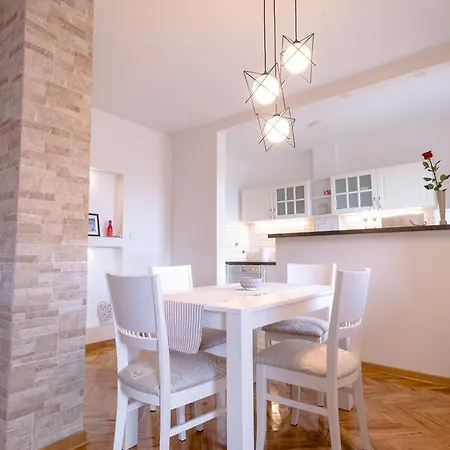 Apartment Arte *